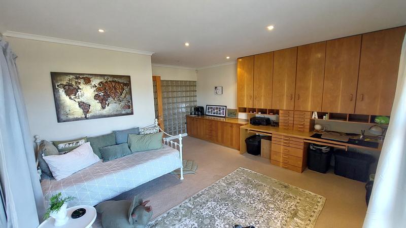 6 Bedroom Property for Sale in Door De Kraal Western Cape